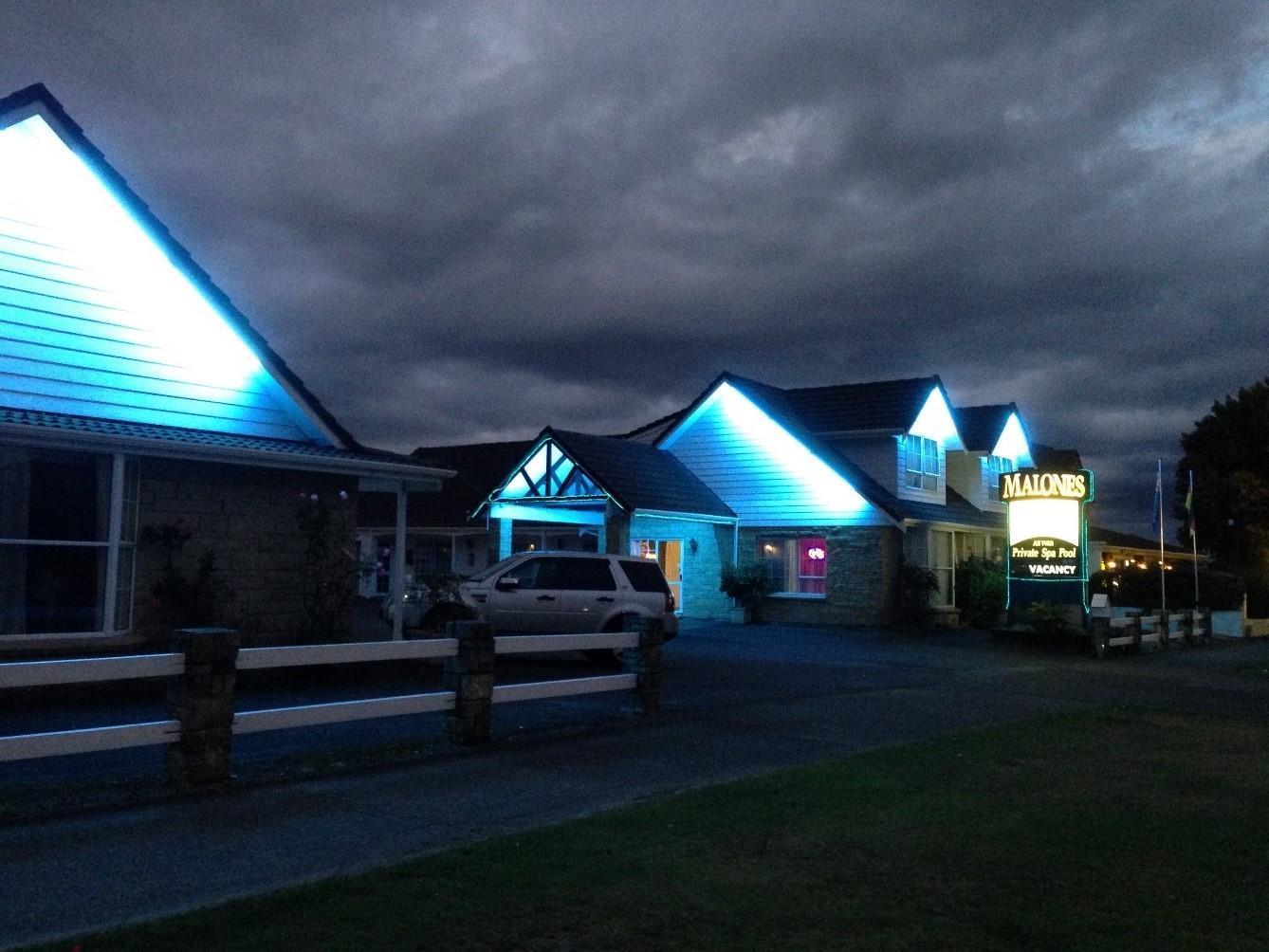 Malones Spa Motel Роторуа Екстериор снимка