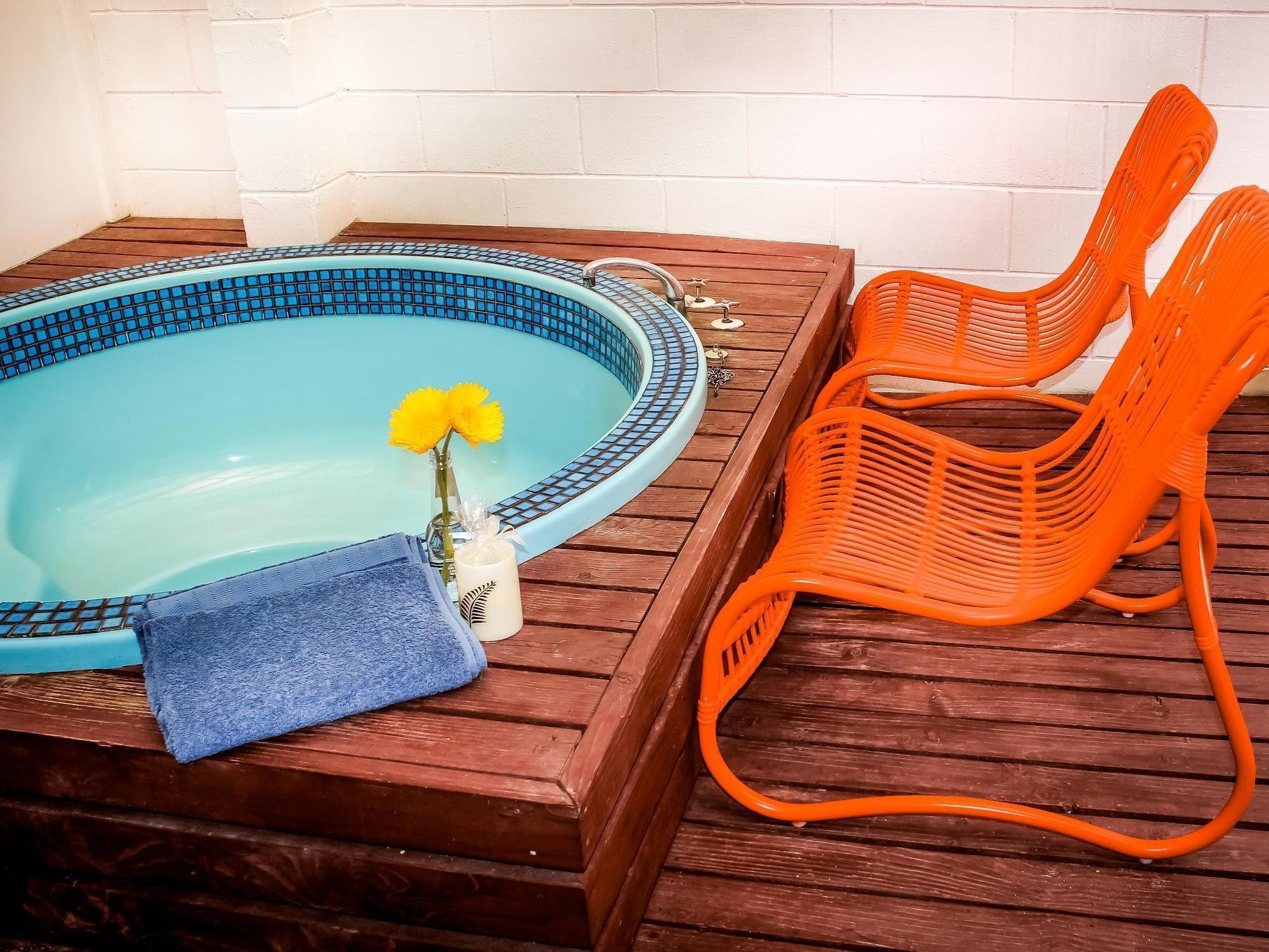 Malones Spa Motel Роторуа Екстериор снимка